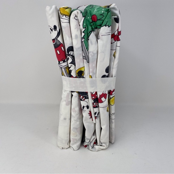 Pottery Barn Teen Disney Mickey Mouse Holiday Percale Full Sheet Set Christmas - Picture 6 of 8